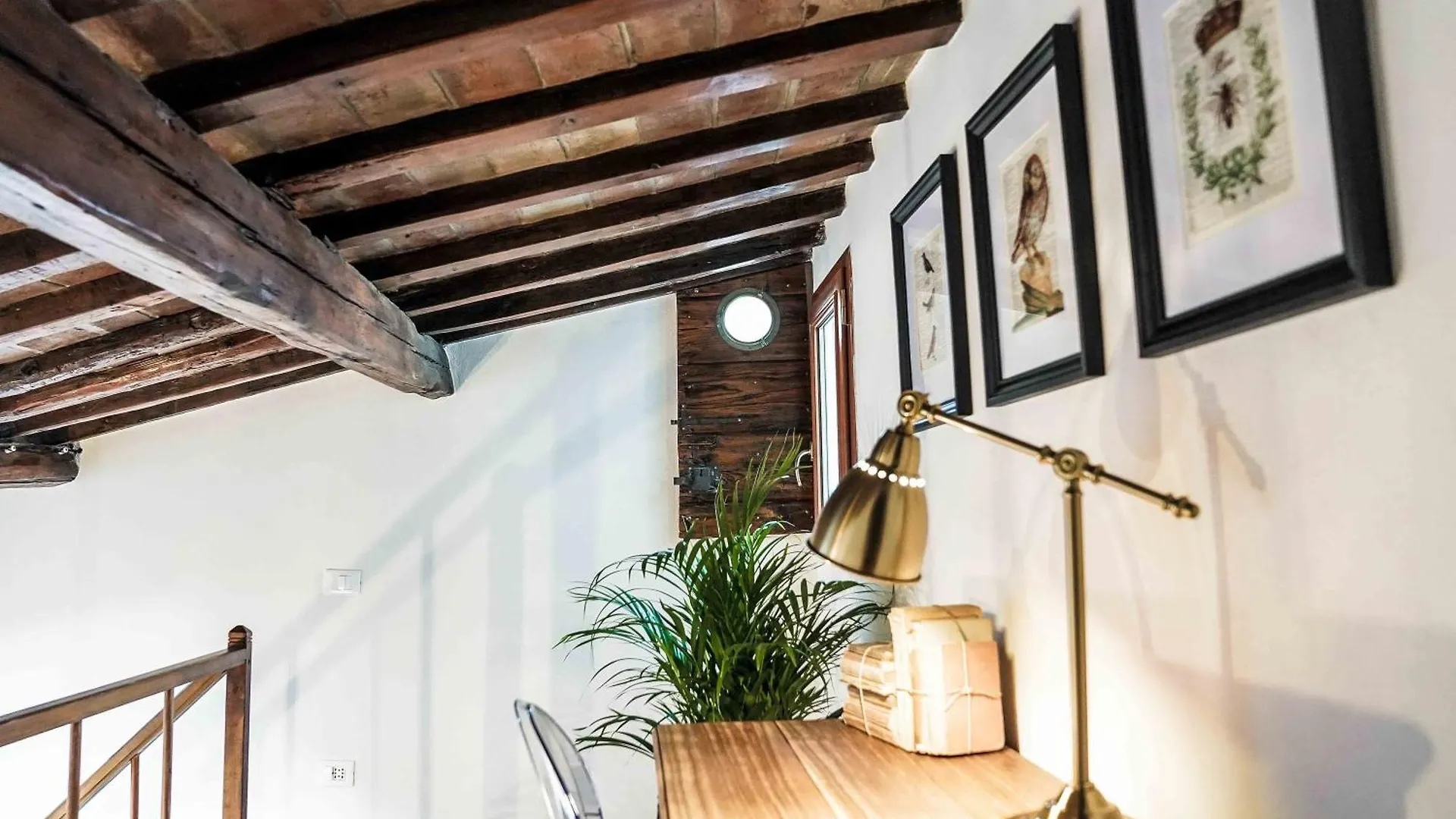 Apartment Tower Suite N 5 Uffizi Florence Italy